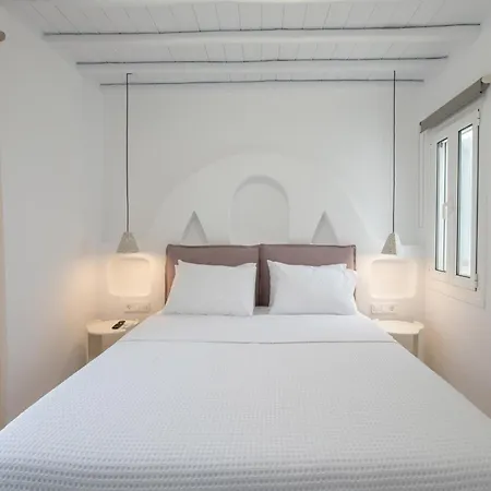 Sunrise Psarou Villa *